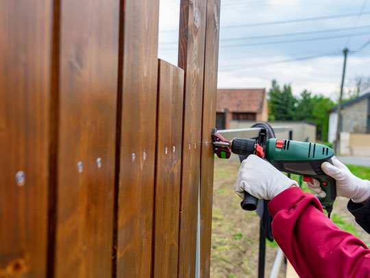 Fencing Solutions for Wildlife Control: Keeping Intruders Out